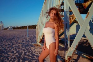 Marie-alicia adult dating