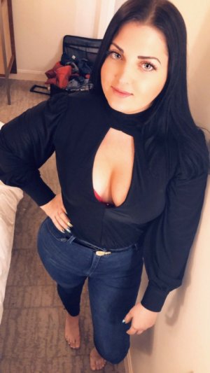 Gwendalina outcall escorts and adult dating